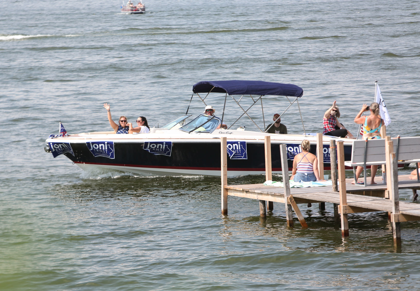 Boat parade_Ernst visit 07-04-20 (4).jpg